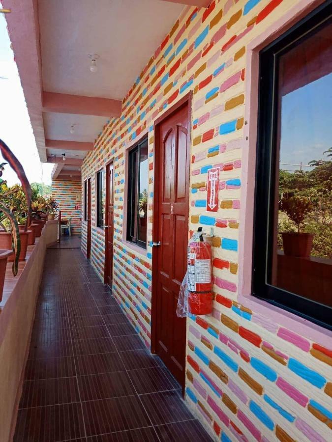 Ludy'S 2 Pension House Carles Esterno foto